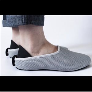 mahabis | Gray Summer Slipper